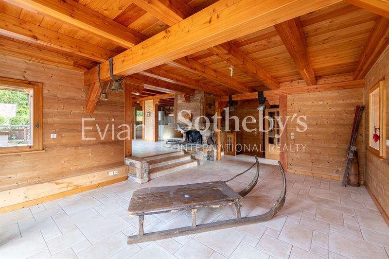Châlet - 228 m² - 10 pièces
