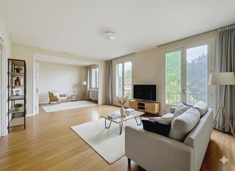 Maison - 232 m² - 9 pièces