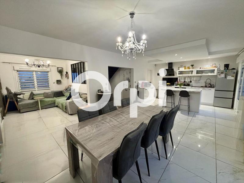 Maison - 101 m² - 4 pièces