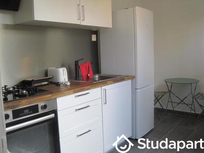 Chambre - 9 m² - 1 pièce