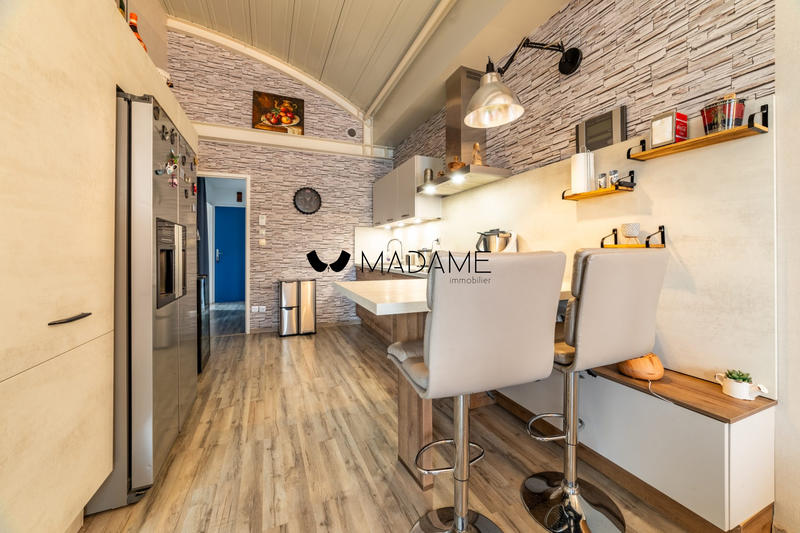 Appartement - 87 m² - 3 pièces