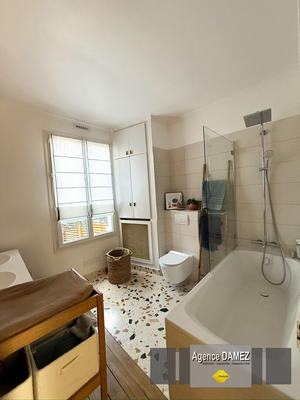 Maison - 90 m² - 6 pièces