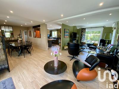 Maison - 182 m² - 7 pièces