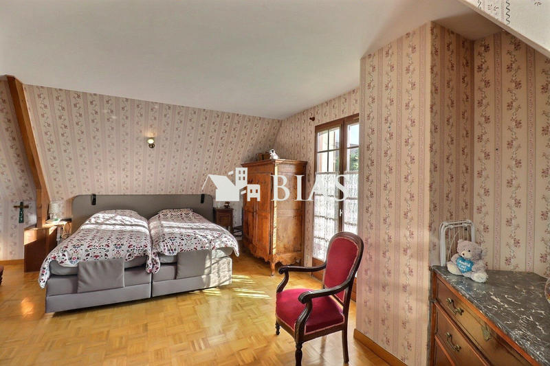 Maison - 136 m² - 6 pièces