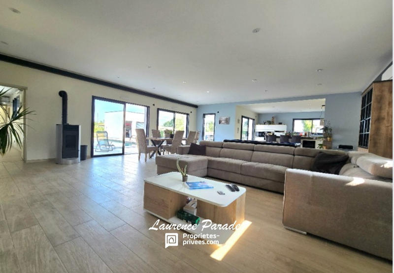 Maison - 194 m² - 6 pièces