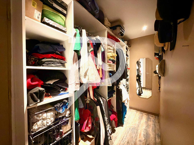 Maison - 96 m² - 5 pièces