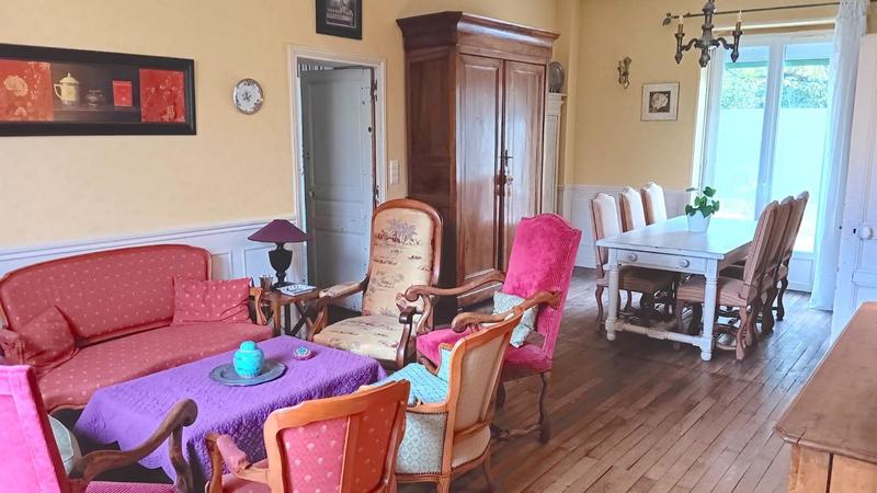 Maison - 200 m² - 10 pièces