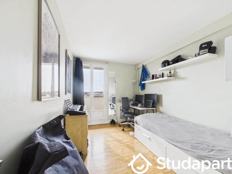 Chambre - 10 m² - 1 pièce