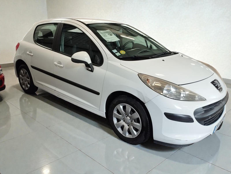 Peugeot 207 1.4 16v 90 Executive 5p