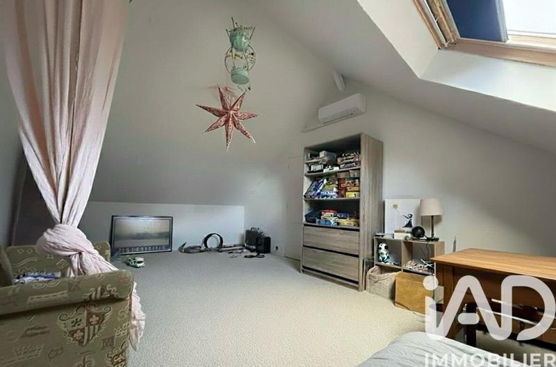 Maison - 210 m² - 7 pièces