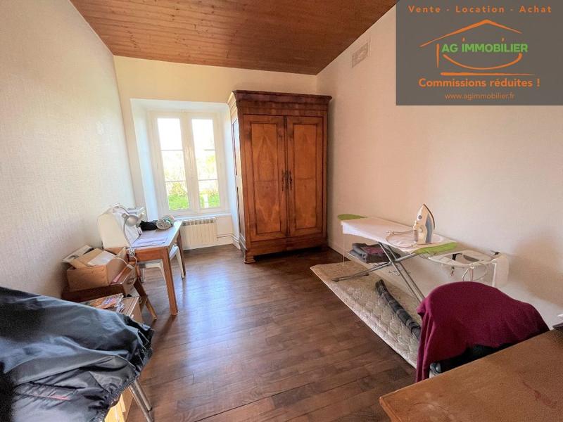 Maison - 380 m² - 5 pièces