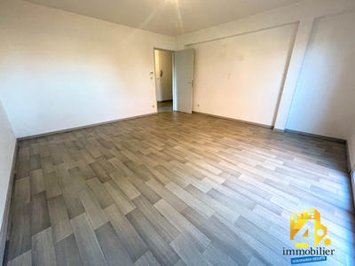 Appartement - 88 m² - 4 pièces