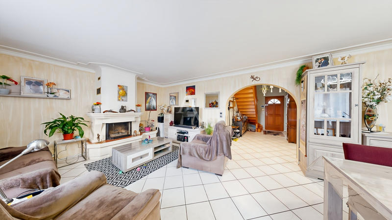 Maison - 160 m² - 7 pièces