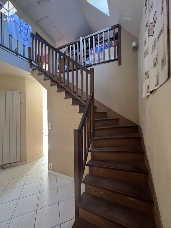 Maison de village - 316 m² - 11 pièces