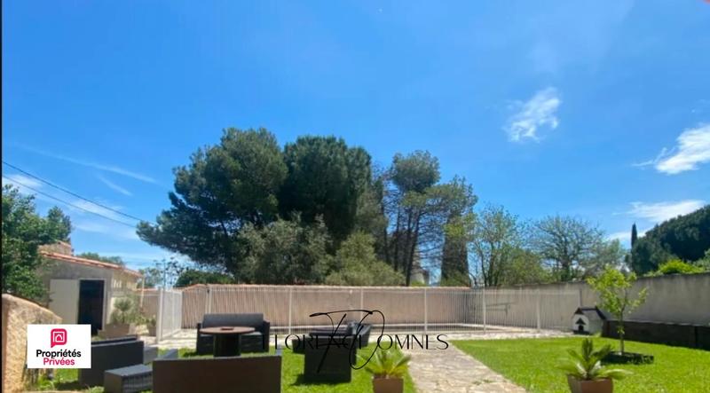 Maison - 196 m² - 9 pièces