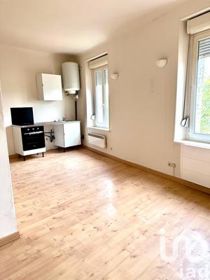 Studio - 25 m² - 1 pièce