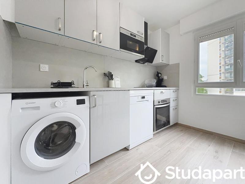 Chambre - 9 m² - 1 pièce