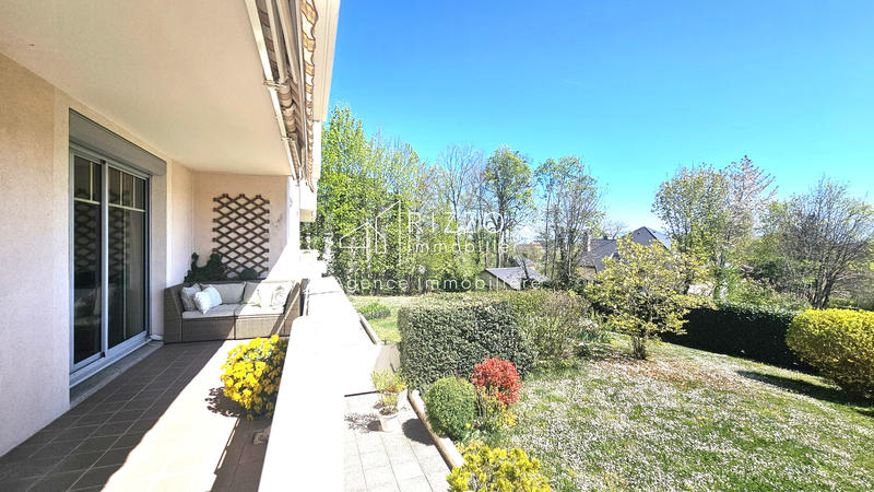 Appartement - 152 m² - 5 pièces