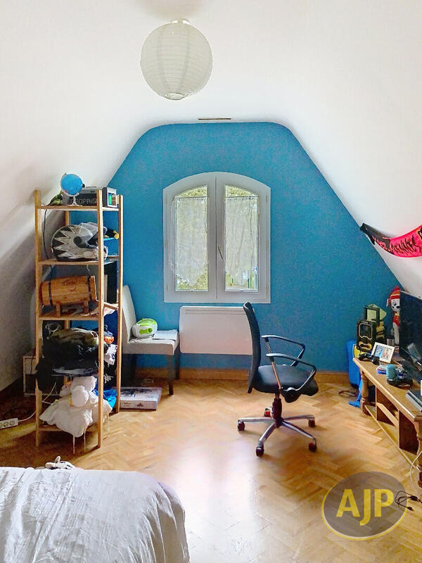 Maison - 160 m² - 5 pièces