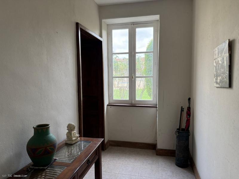 Maison de village - 392 m² - 10 pièces