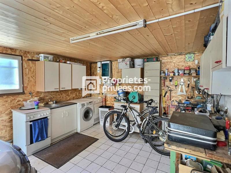 Maison - 186 m² - 9 pièces