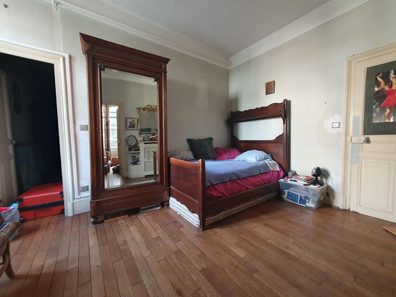 Maison - 232 m² - 10 pièces