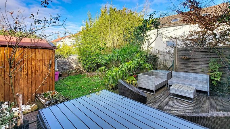 Maison - 96 m² - 5 pièces