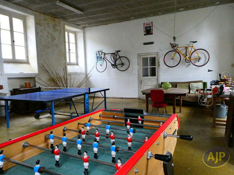 Maison - 250 m² - 13 pièces