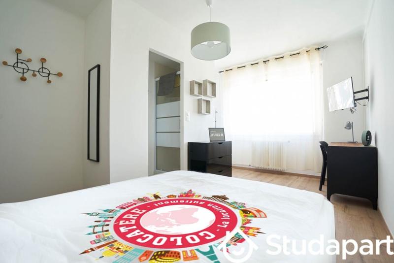 Chambre - 9 m² - 1 pièce