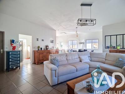 Maison - 186 m² - 5 pièces