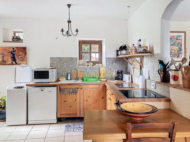 Maison - 354 m² - 12 pièces