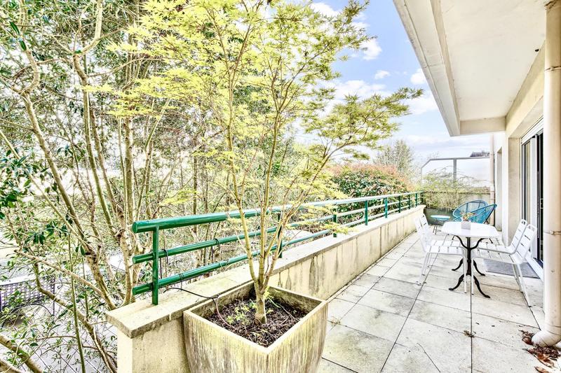 Appartement - 90 m² - 3 pièces