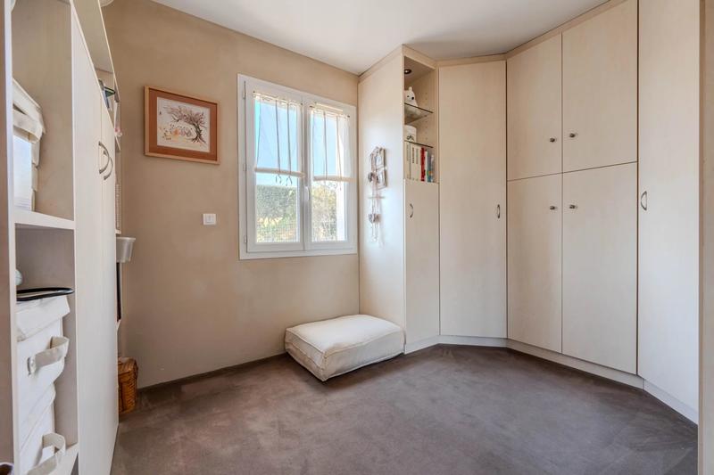 Villa - 143 m² - 5 pièces