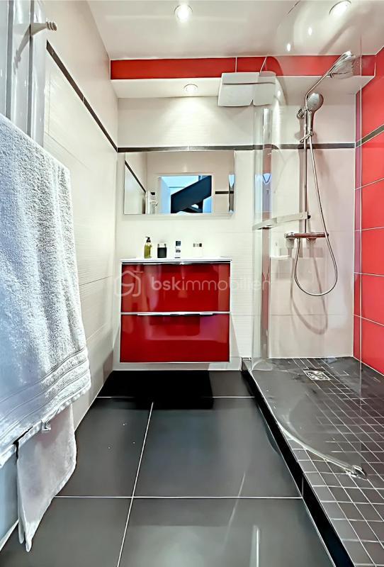 Propriété - 96 m² - 5 pièces