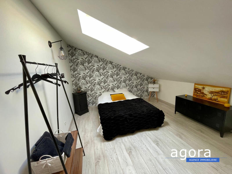 Maison - 180 m² - 6 pièces