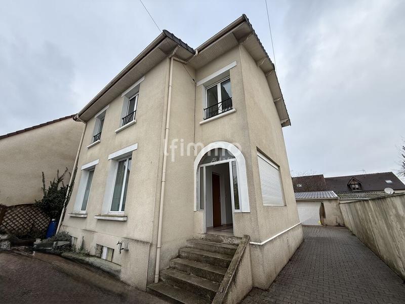 Immeuble - 150 m² - 8 pièces