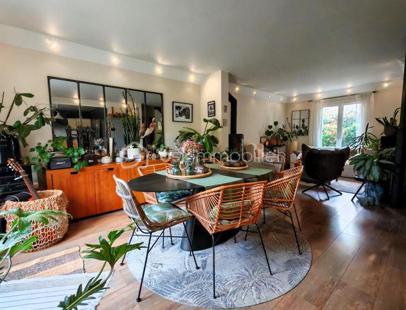 Maison - 100 m² - 5 pièces