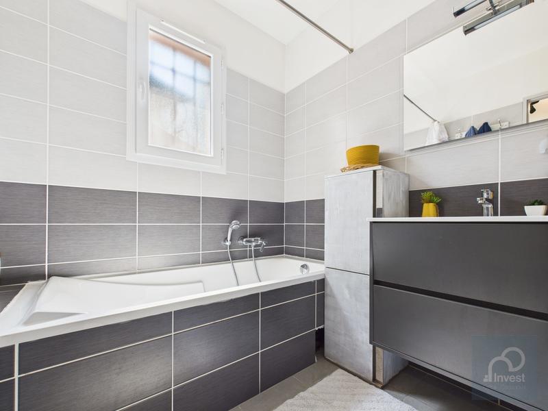 Maison traditionnelle - 116 m² - 4 pièces