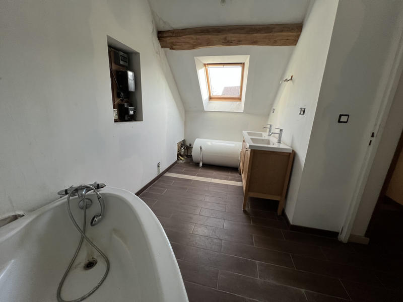 Maison - 101 m² - 5 pièces