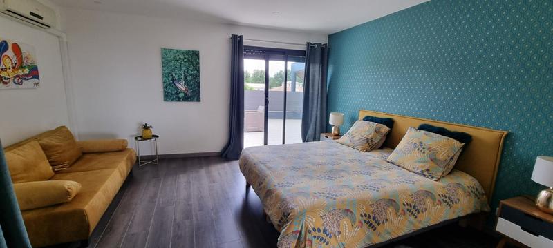 Maison - 805 m² - 16 pièces