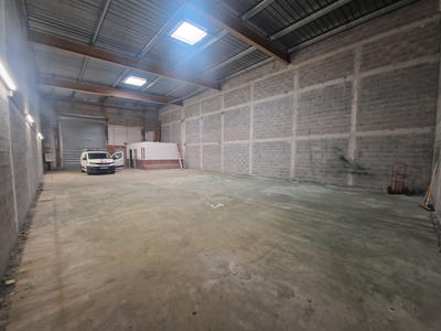 Entrepôt - 264 m²