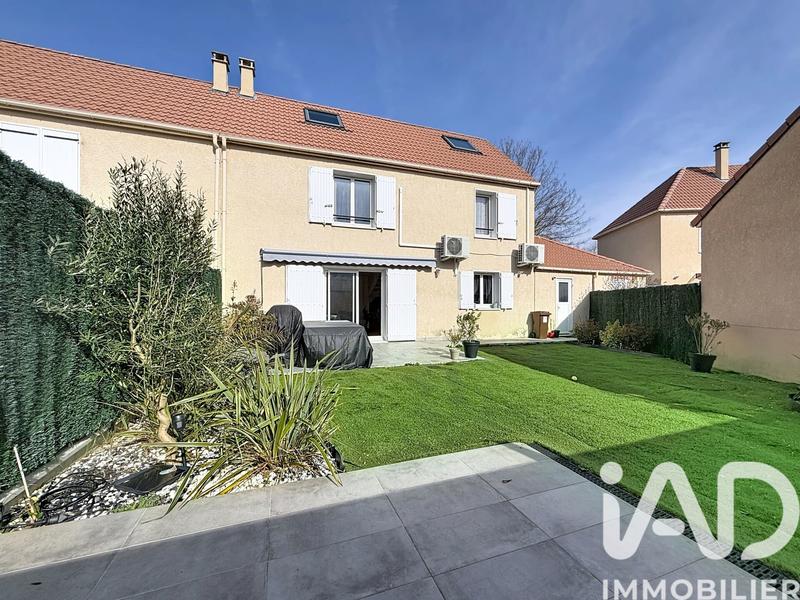 Maison - 113 m² - 5 pièces