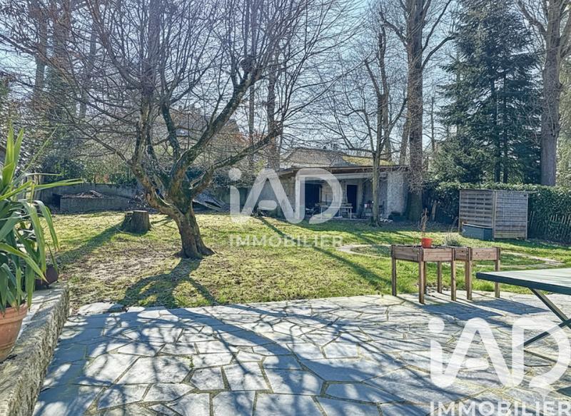 Maison - 180 m² - 8 pièces