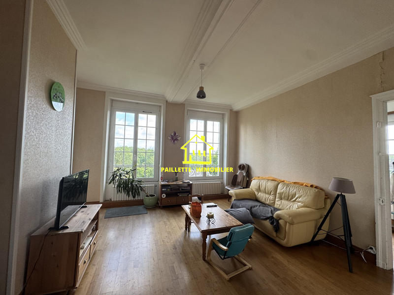 Maison - 297 m² - 9 pièces