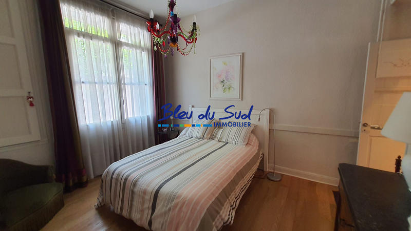 Maison - 196 m² - 10 pièces