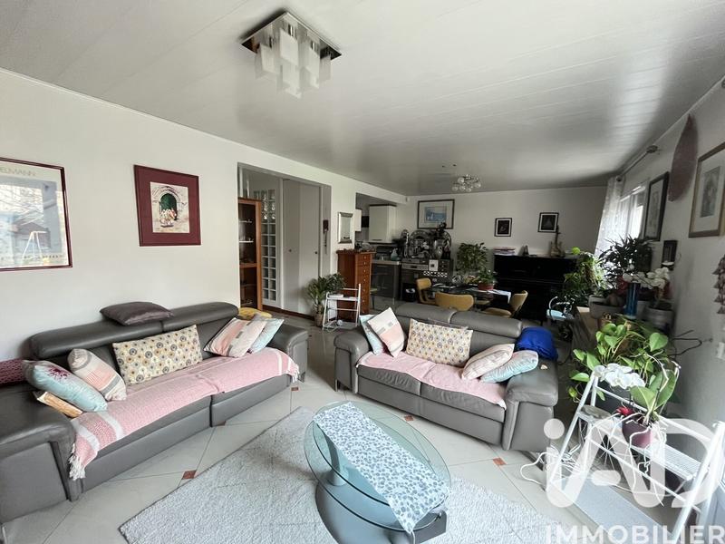 Maison - 93 m² - 5 pièces