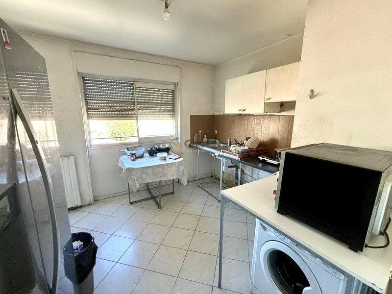 Appartement - 100 m² - 5 pièces