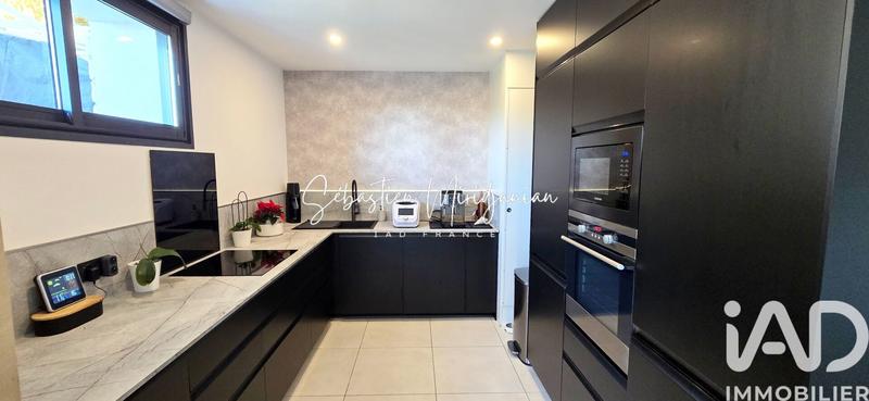 Appartement - 81 m² - 3 pièces