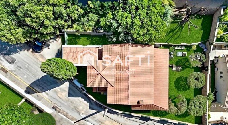 Maison - 182 m² - 7 pièces