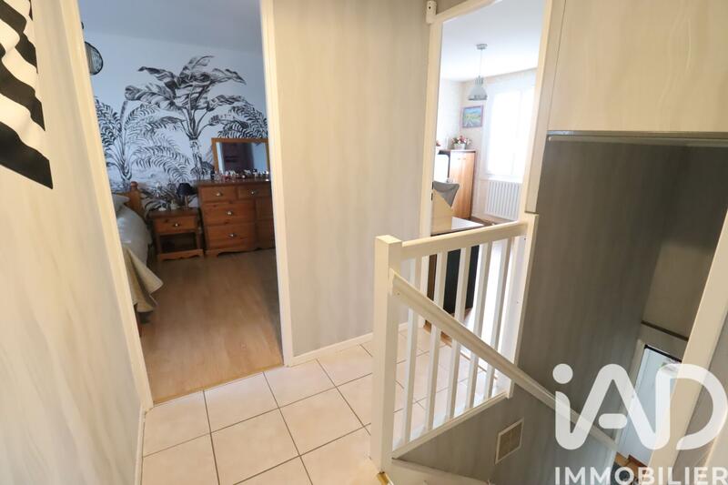 Maison - 90 m² - 5 pièces